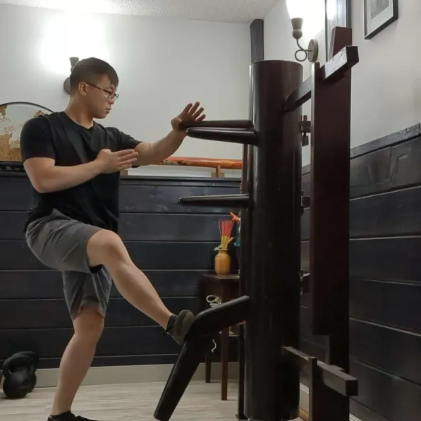 Yuen Practicing on the Muk Jong.